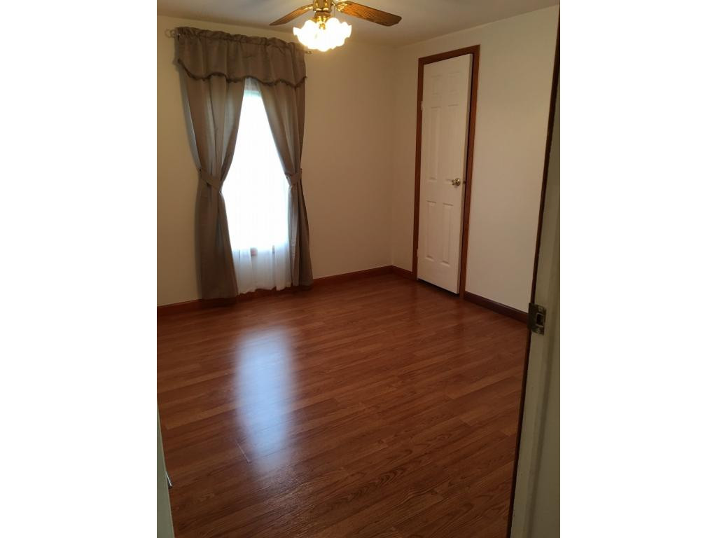 5128 Hummingbird Road Coeburn, VA 24230 - Photo 18 of 36 Bedroom 3