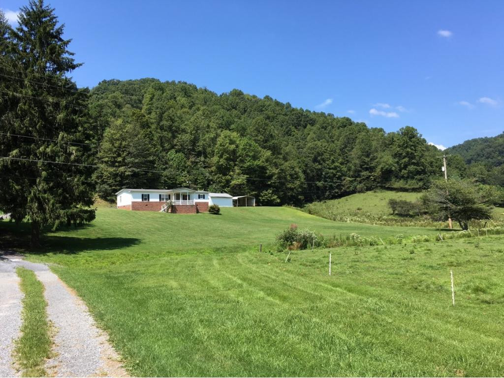 5128 Hummingbird Road Coeburn, VA 24230 - Photo 21 of 36 Private