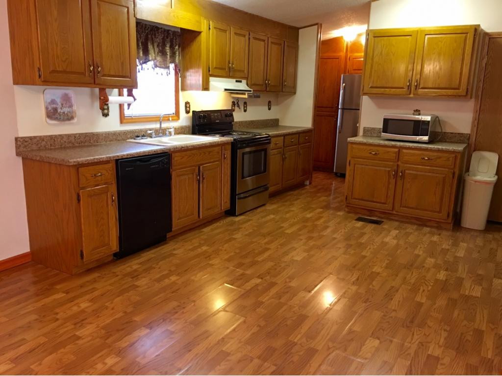 5128 Hummingbird Road Coeburn, VA 24230 - Photo 10 of 36 Kitchen