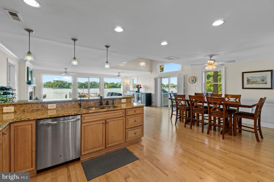 8100 Main Creek Road Pasadena, MD 21122 - Photo 13 of 40 Formal dining experience with water views