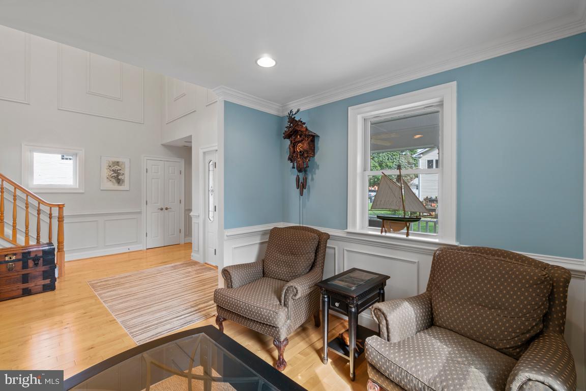 8100 Main Creek Road Pasadena, MD 21122 - Photo 20 of 40 Peaceful sitting room with lots of light