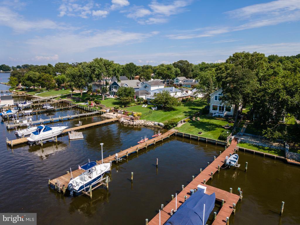 Expansive dock for deep water activities