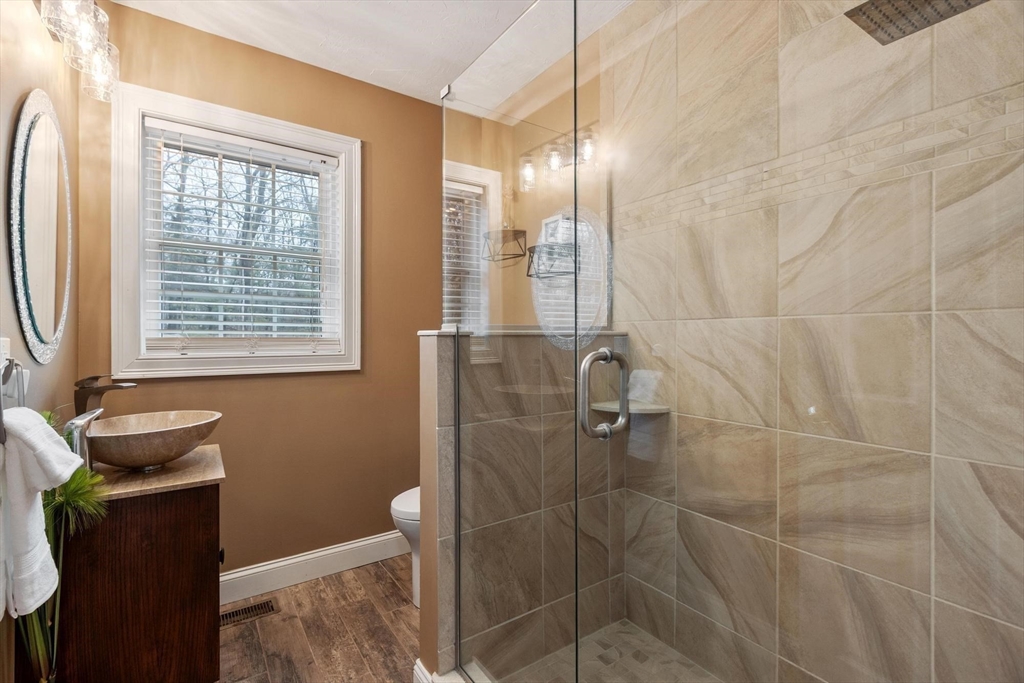 15 Appleton Road Windham, NH 03087 - Photo 7 of 40 Gallery Image 7