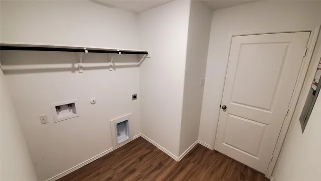 a view of walk in closet