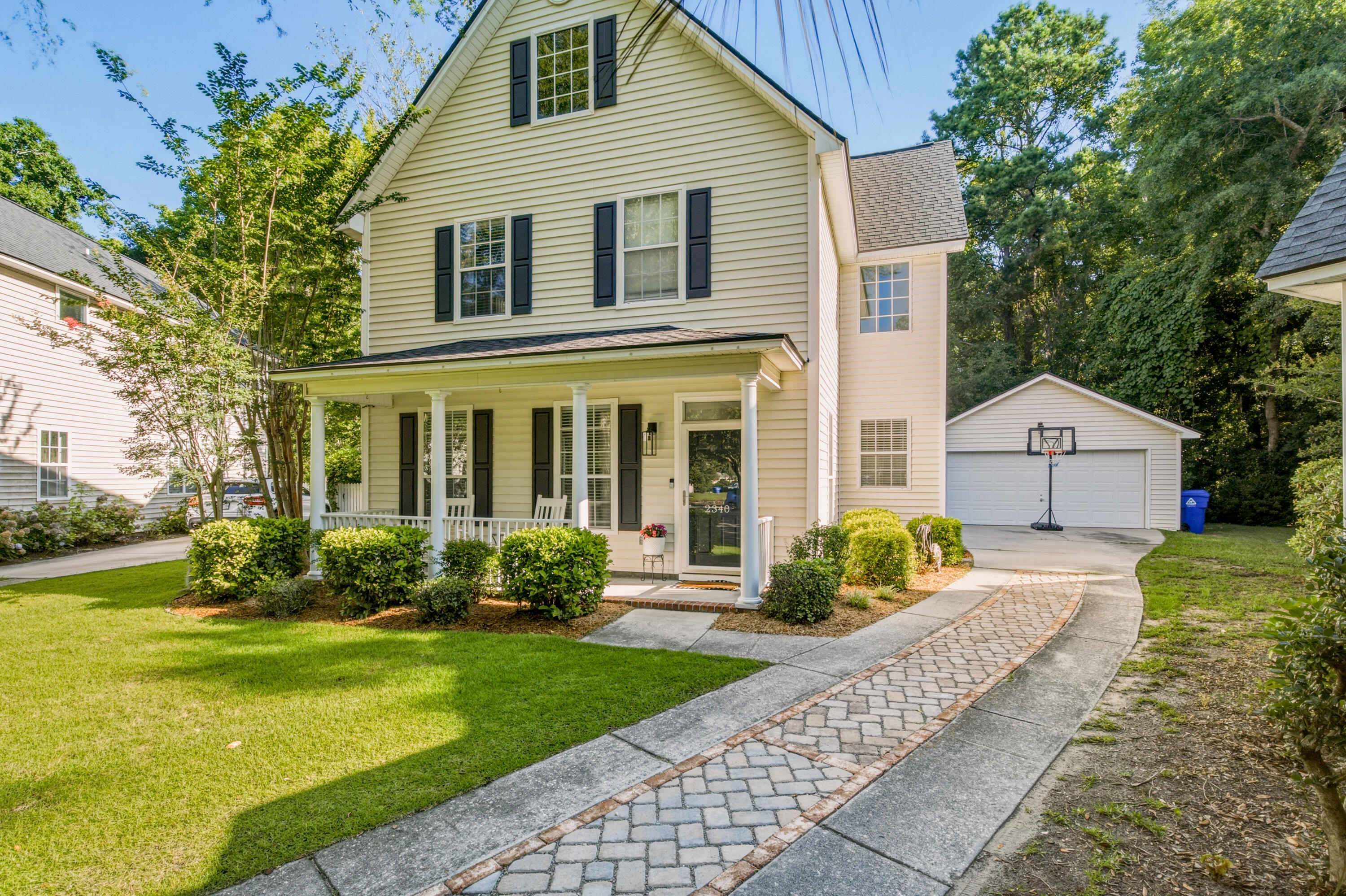 2340 Kennison Lane Mount Pleasant, SC 29466 - Photo 2 of 39 tucked away in a private cul-de-sac