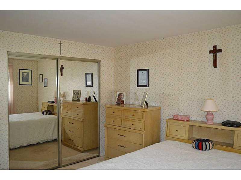 53 Smith Street, Unit 2 Augusta, ME 04330 - Photo 11 of 16 Bedroom.