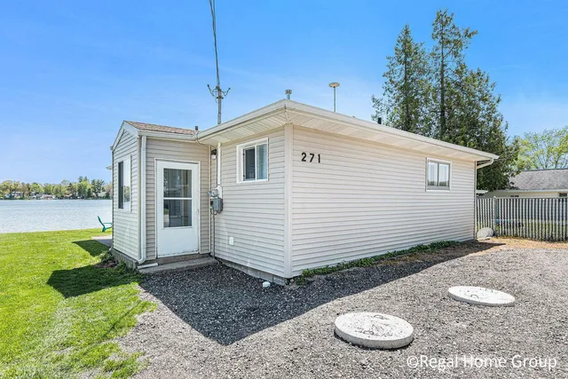 $264,900 | 271 Pine Drive, Greenville, MI 48838