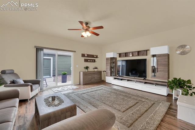 6367 Pilgrimage Road Colorado Springs, CO 80925 - Photo 3 of 27