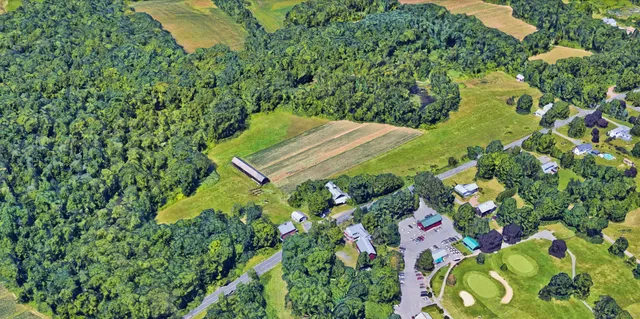 $725,000 | 1095 South Grand Street, Suffield, CT 06093