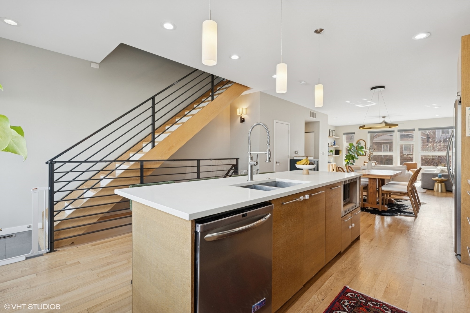 2920 North Ridgeway Avenue Chicago, IL 60618 - Photo 10 of 29 Gallery Image 10