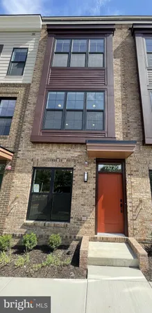 $3,900 | 7372 Blade Dr Falls, Falls Church, VA 22042