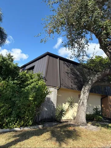 $290,000 | 2494 Waterside Drive, Unit 4C, Lake Worth, FL 33461