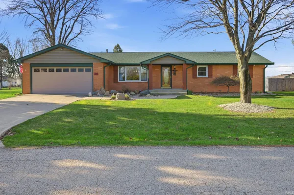 $245,000 | 431 South Hardacre Court, New Castle, IN 47362