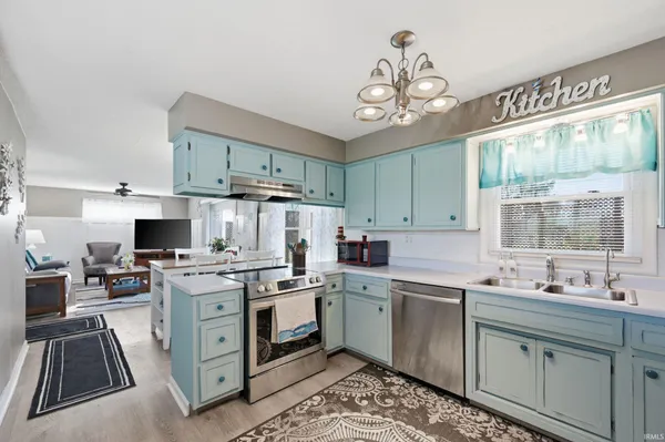 $245,000 | 431 South Hardacre Court, New Castle, IN 47362