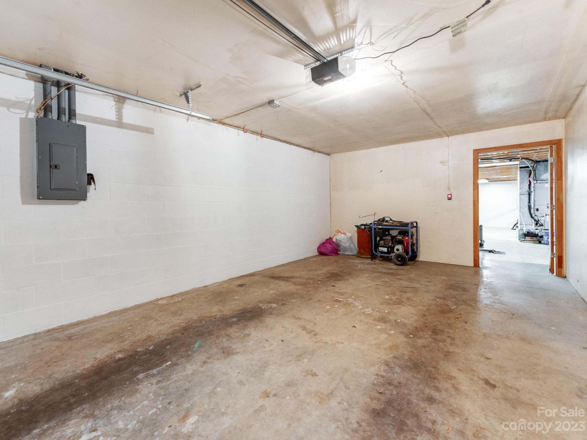 33702 Western Road Albemarle, NC 28001 - Photo 31 of 42 a view of a big room with closet and windows