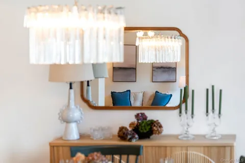 $605,000 | 100 High Point Drive, Unit 305, Hartsdale, NY 10530