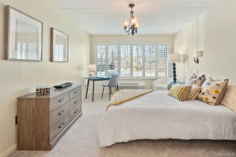 $605,000 | 100 High Point Drive, Unit 305, Hartsdale, NY 10530