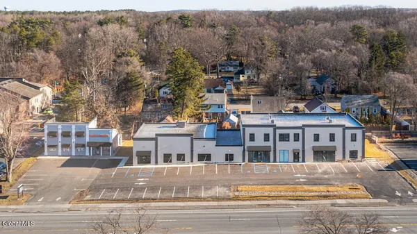 $2,000 | 1859 Western Avenue, Unit 201, Guilderland, NY 12203