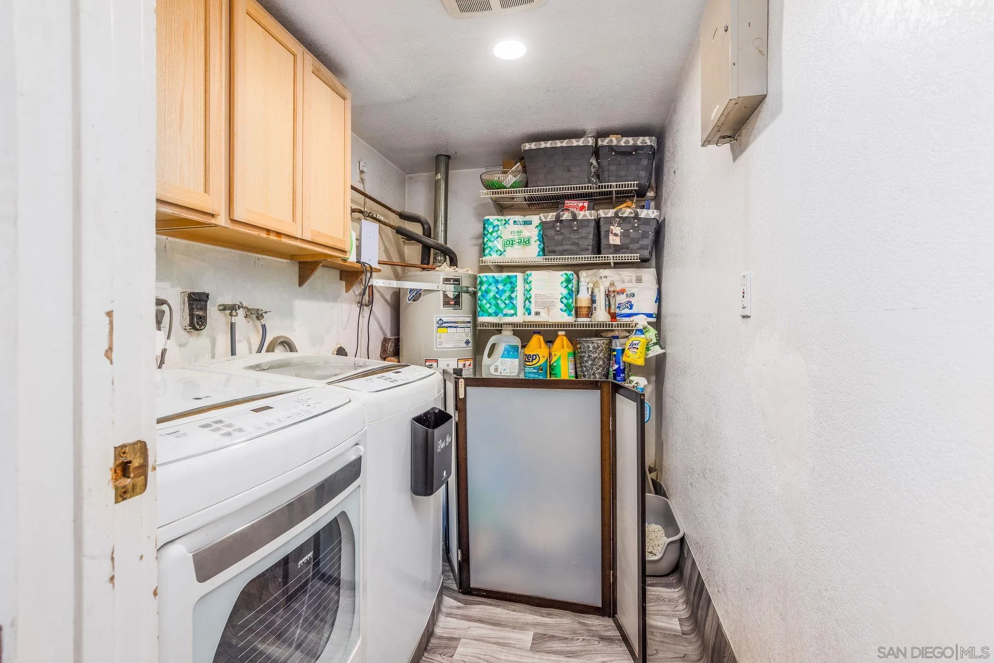14066 Cool Valley Road Valley Center, CA 92082 - Photo 20 of 34 a utility room with dryer and washer