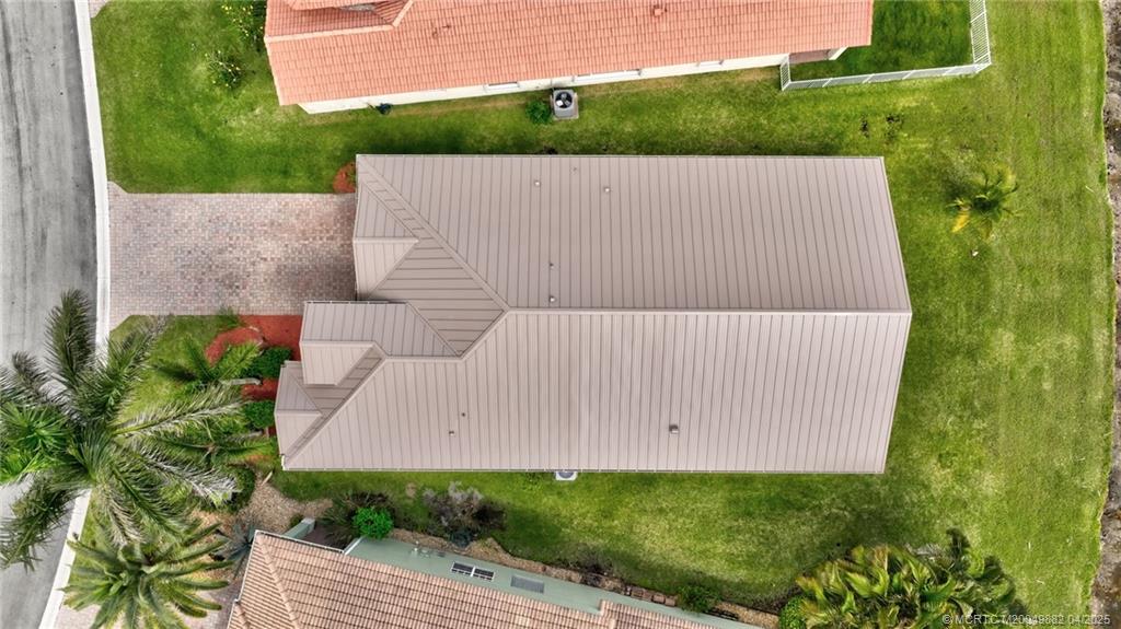 5195 Southeast Graham Drive Stuart, FL 34997 - Photo 52 of 52 a view of with pool