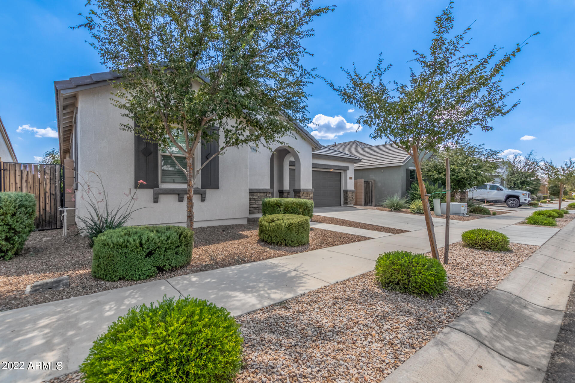22503 East Calle De Flores Queen Creek, AZ 85142 - Photo 9 of 57 01 - Calle de Flores
