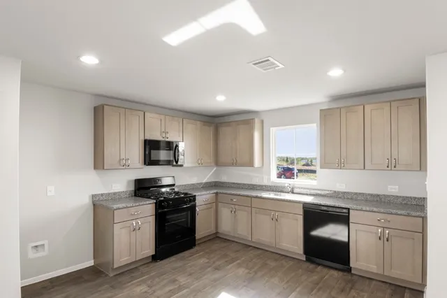 $206,110 | 117 Summer Drive, Elgin, TX 78621