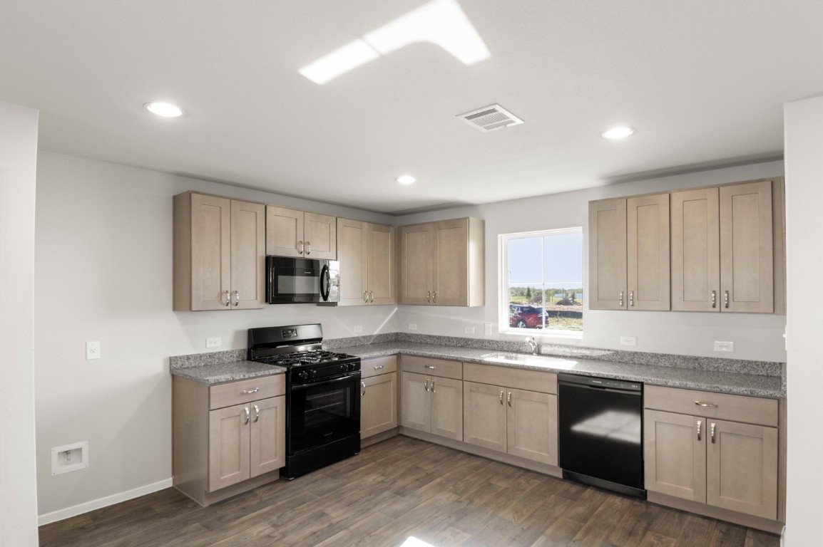 117 Summer Drive Elgin, TX 78621 - Photo 20 of 36