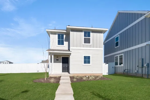 $206,110 | 117 Summer Drive, Elgin, TX 78621