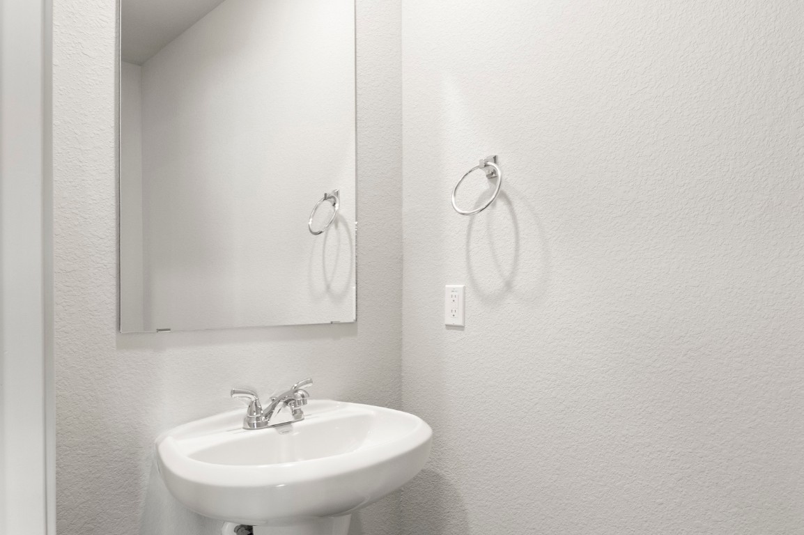 117 Summer Drive Elgin, TX 78621 - Photo 33 of 36