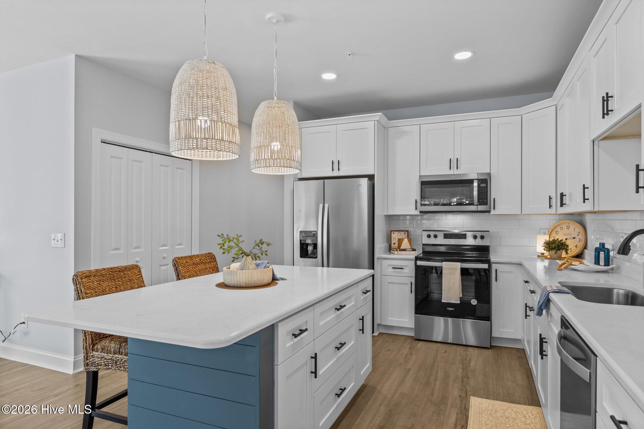400 Lighthouse Lane, Unit B2 Cedar Point, NC 28584 - Photo 4 of 34 Kitchen