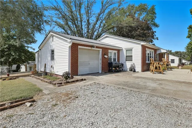$299,000 | 9228 Wollard Boulevard, Richmond, MO 64085