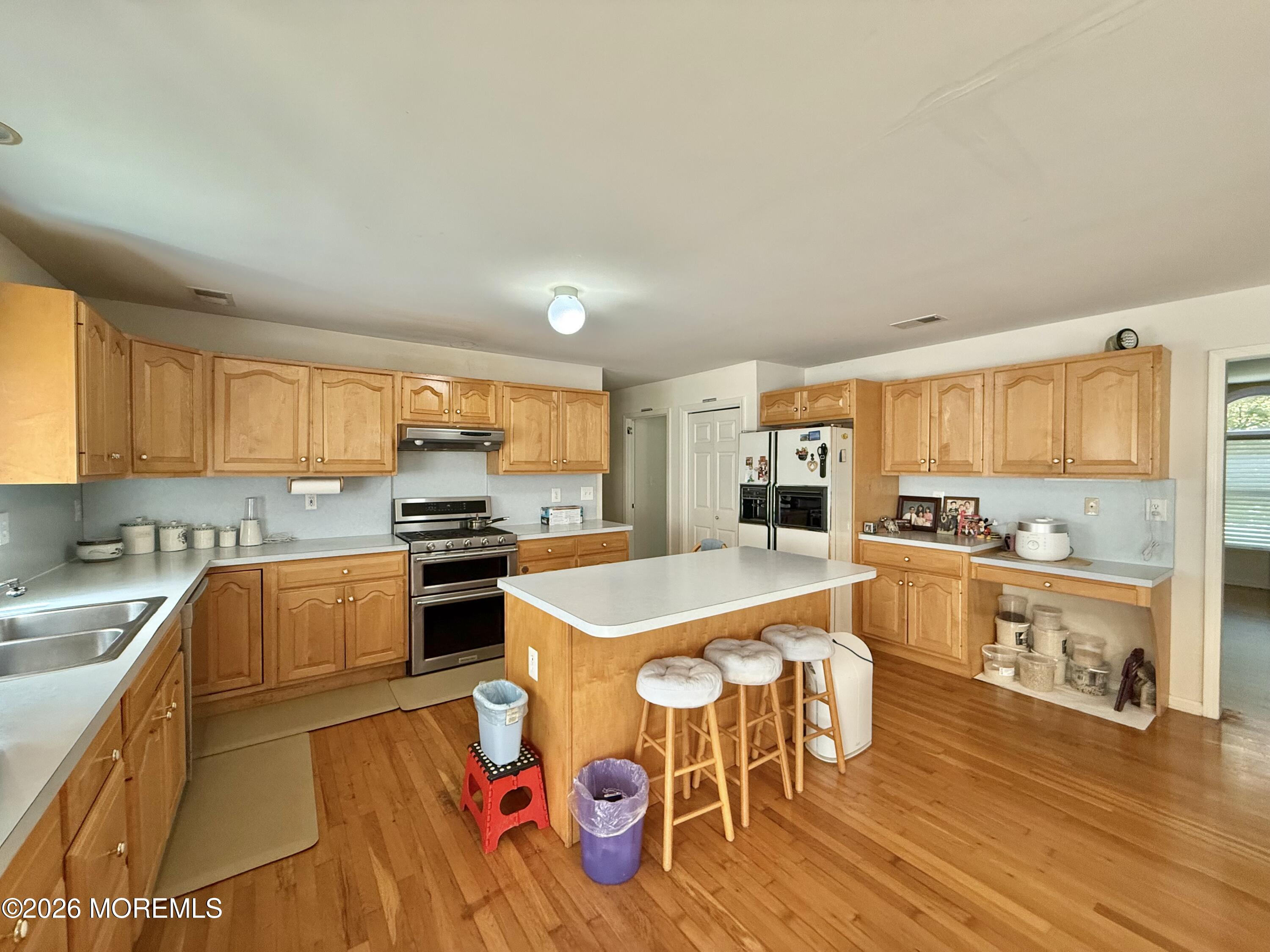 6 Seaman Road Freehold, NJ 07728 - Photo 10 of 24 IMG_7838