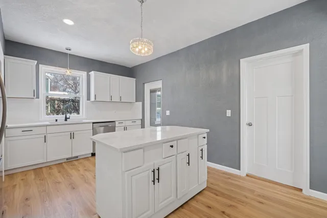 $525,000 | 120 4th Avenue East, Shakopee, MN 55379