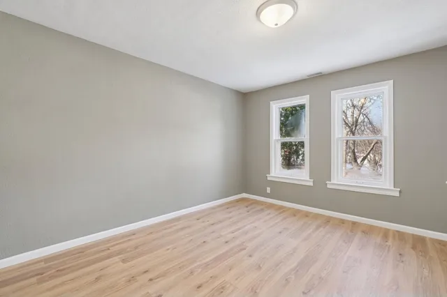 $525,000 | 120 4th Avenue East, Shakopee, MN 55379