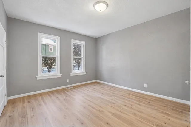 $525,000 | 120 4th Avenue East, Shakopee, MN 55379