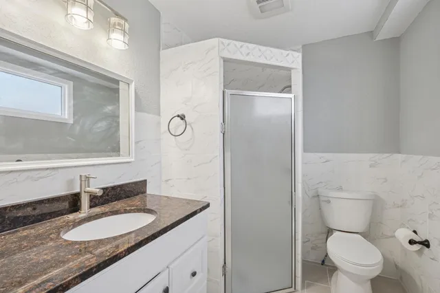 $525,000 | 120 4th Avenue East, Shakopee, MN 55379