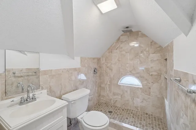 $525,000 | 120 4th Avenue East, Shakopee, MN 55379