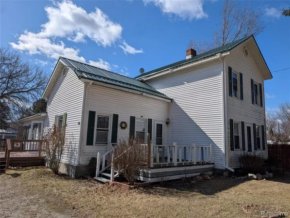 $110,000 | 10611 West St Charles Road, Sumner, MI 48889