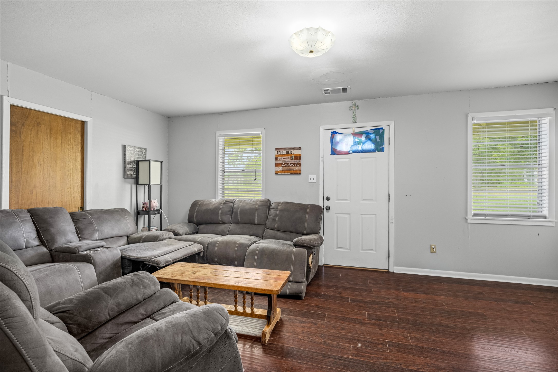 2623 Salem Road Brenham, TX 77833 - Photo 8 of 24 Living Room