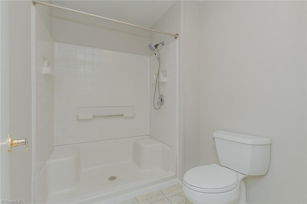 2235 Shadow Valley Road, Unit F High Point, NC 27265 - Photo 31 of 37 Gallery Image 31