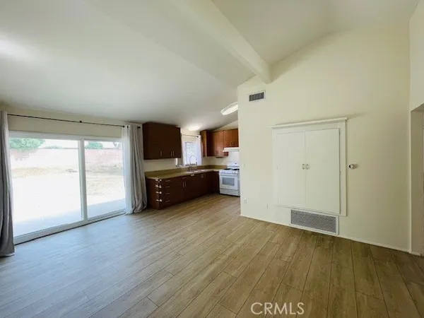 $3,800 | 9722 Geyser Avenue, Northridge, CA 91324