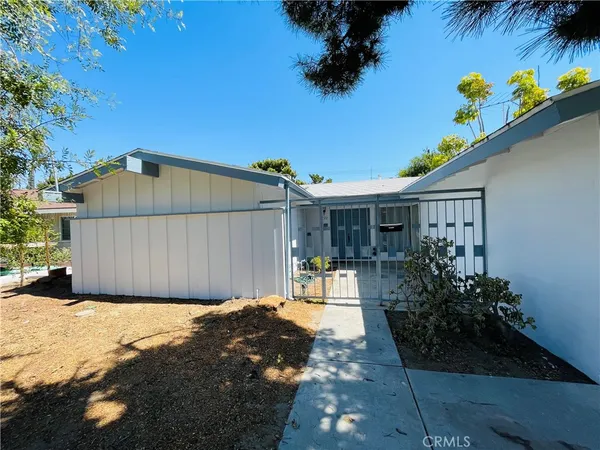 $3,800 | 9722 Geyser Avenue, Northridge, CA 91324