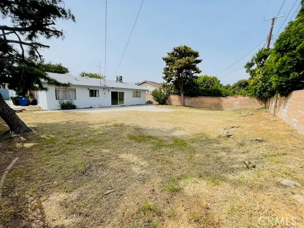 $3,800 | 9722 Geyser Avenue, Northridge, CA 91324