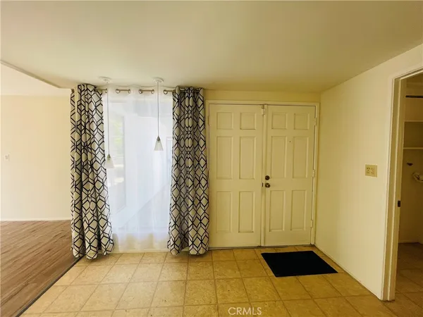 $3,800 | 9722 Geyser Avenue, Northridge, CA 91324