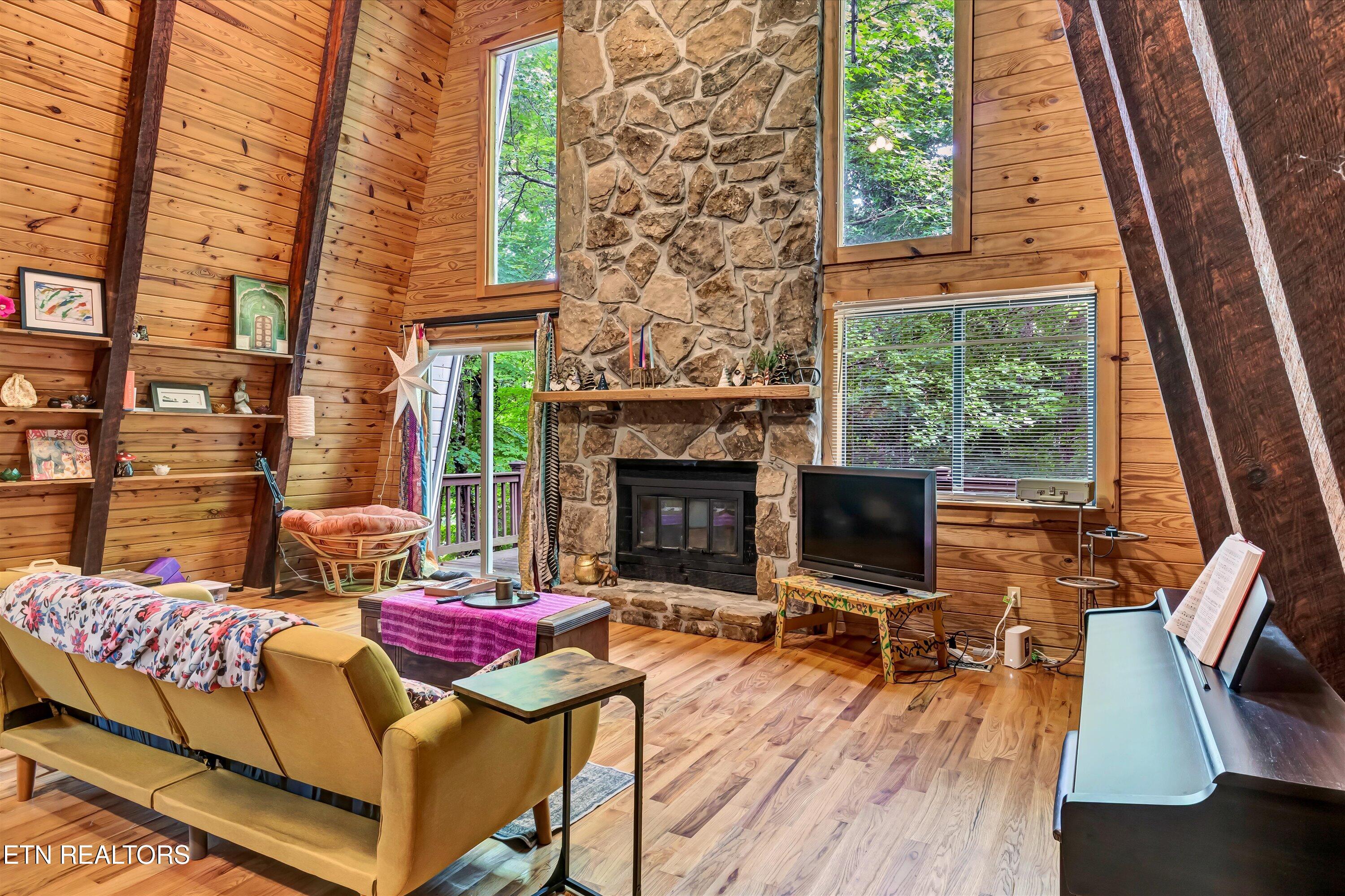 10832 Carmichael Road Knoxville, TN 37932 - Photo 15 of 40 10832 Carmichael Rd