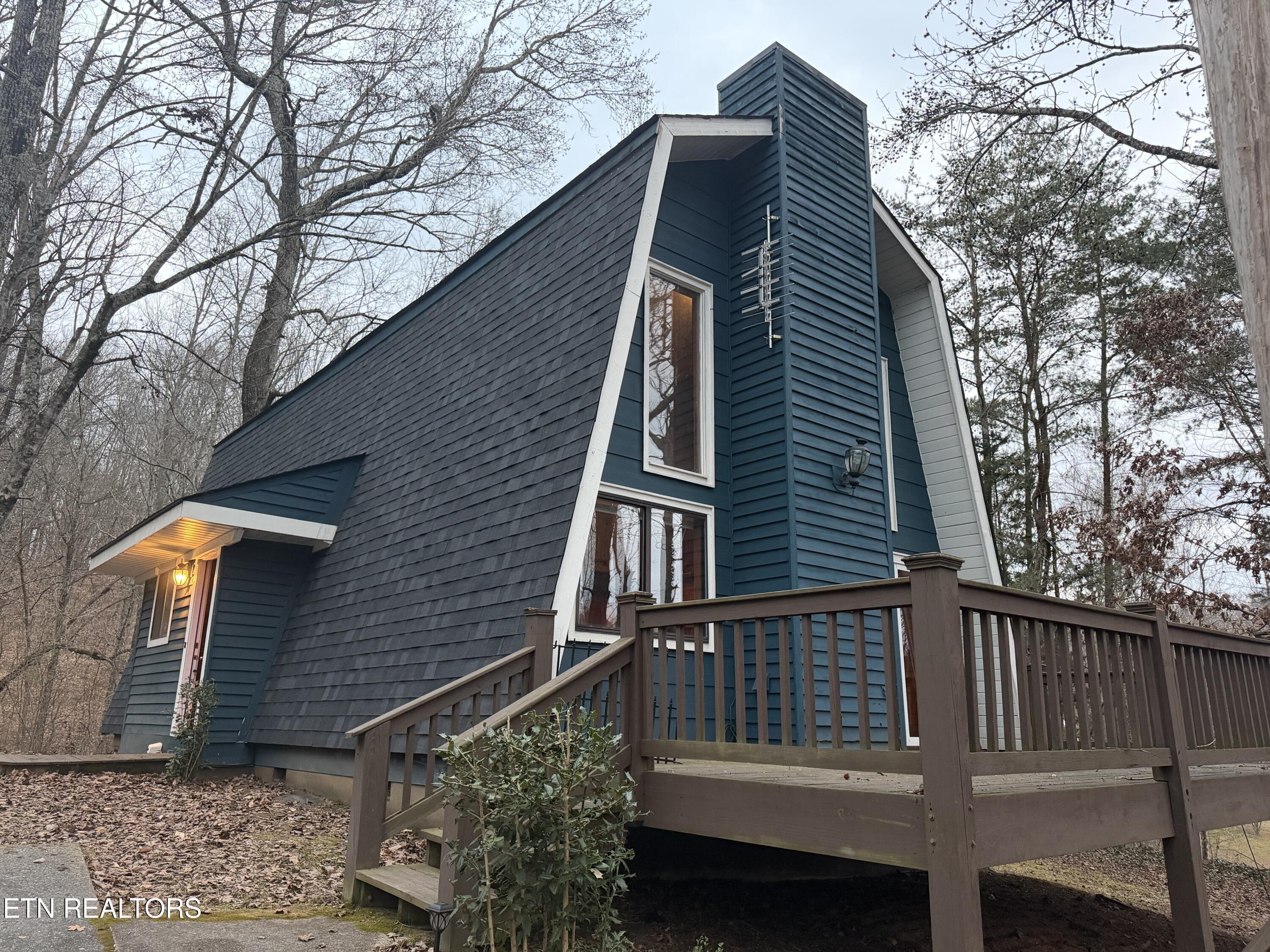 10832 Carmichael Road Knoxville, TN 37932 - Photo 2 of 40 NEW ROOF!
