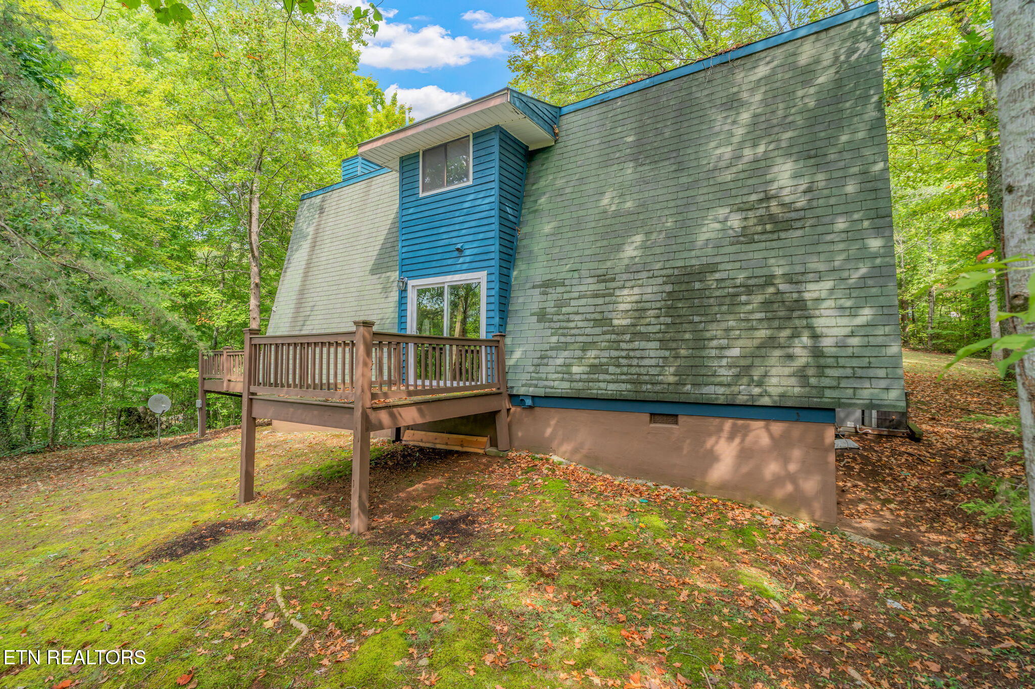10832 Carmichael Road Knoxville, TN 37932 - Photo 32 of 40 3-web-or-mls-10832 Carmichael Road-4
