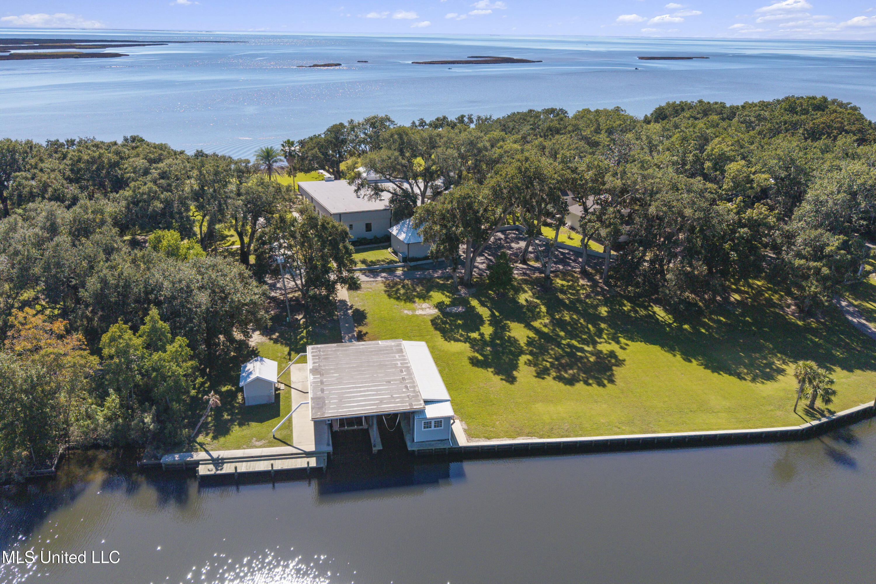 308 Italian Isle Road Gautier, MS 39553 - Photo 91 of 94 0149