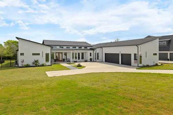 $1,025,000 | 313 Ryker Lane, Gunter, TX 75058