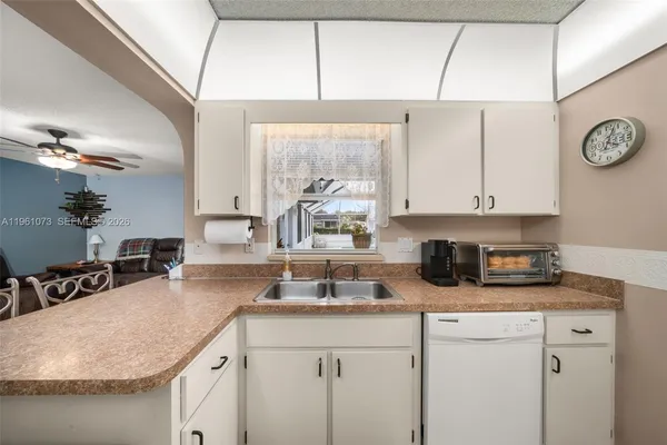 $305,000 | 421 Fiat Avenue, Sebring, FL 33872